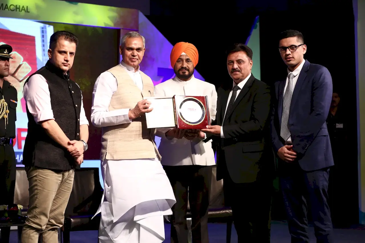 VIRK HOSPITAL, JALANDHAR GETS PRIDE OF PUNJAB, HARYANA, HIMACHAL 2017 AWARD FROM GOVERNOR OF HIMACHAL PRADESH._RESULT